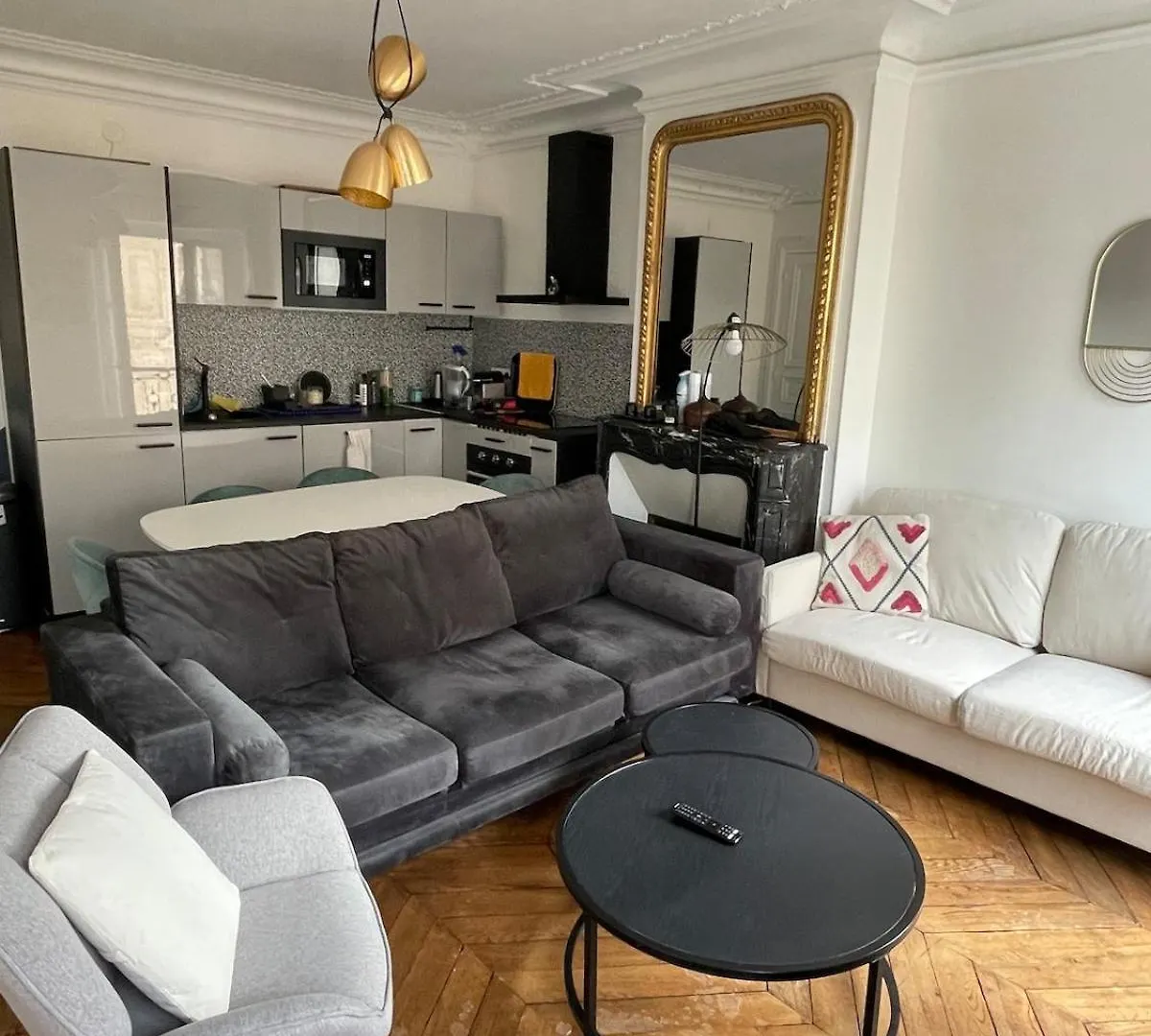 Paris 8, Perfectly Located Appartement 0*,  Frankrijk